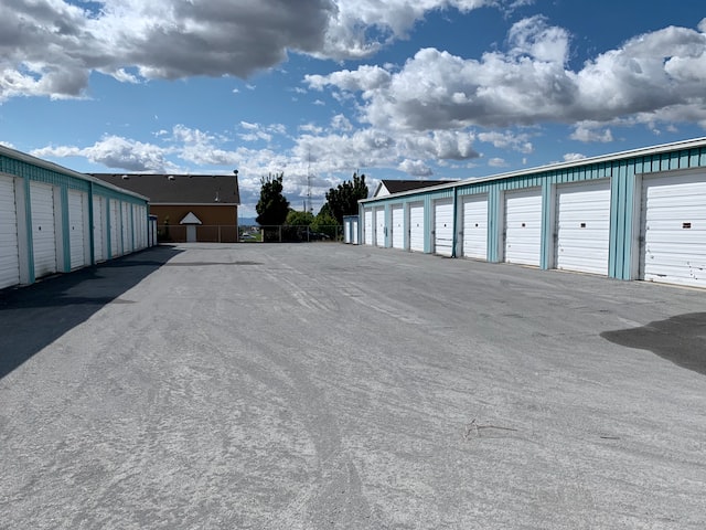 storage units garage outside